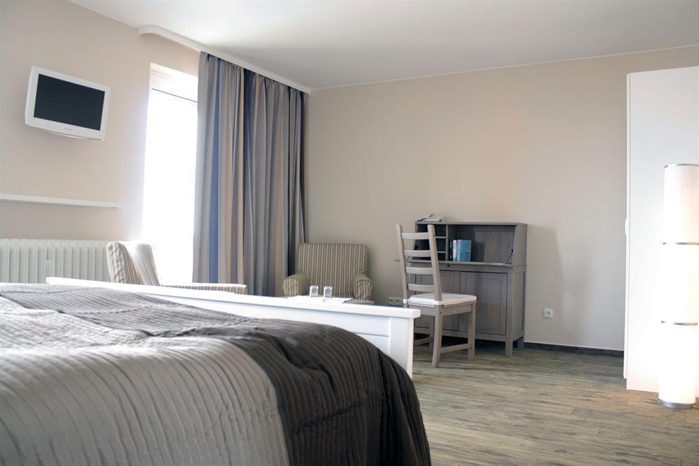 Hotel Admiral Scheer Laboe Εξωτερικό φωτογραφία